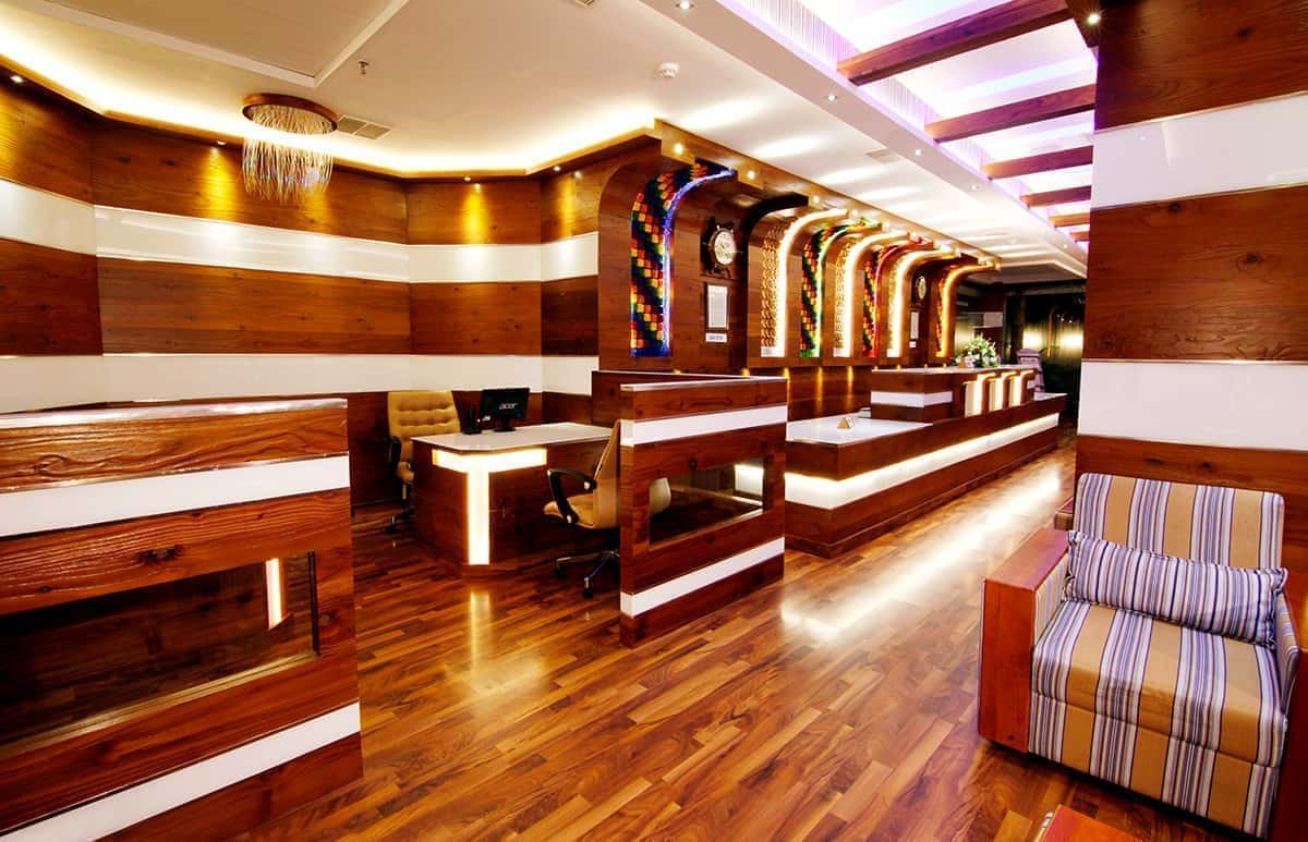 Lobby Main Entrance Corridor