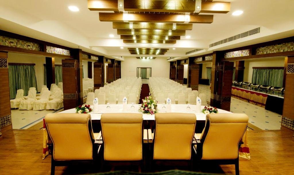 Hotel Offers in Kannur: Stay Packages, Business Rates & Direct Booking Guide